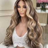 Lace Front Humana Ondulada 70cm 13x4 HD - Valentina